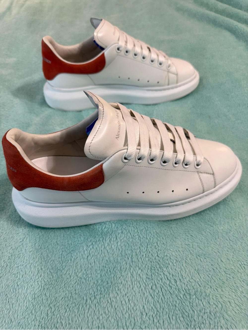 Alexander McQueen Oversized white and burnt orange sneakers men’s 10.5 - Picture 5 of 10